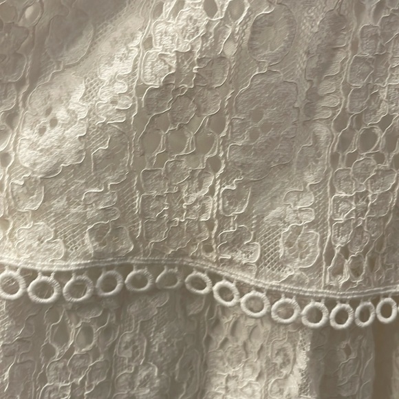 NWT Lulu’s white laced tiered surplus midi dress size large - Picture 4 of 7